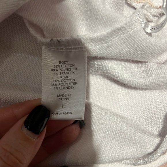 Size large slouchy white seater with fierce on the front - Picture 6 of 7